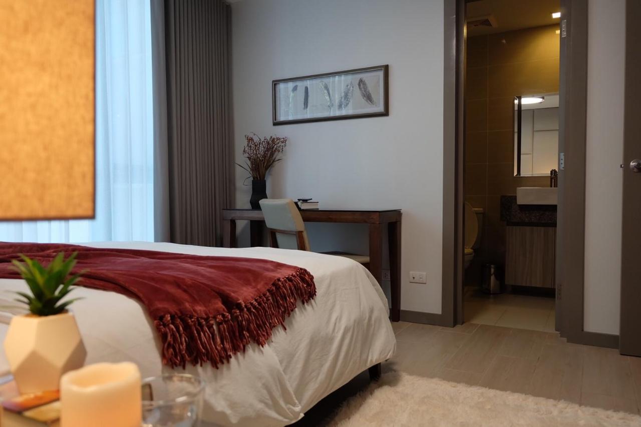 One Uptown Residence タギッグ エクステリア 写真